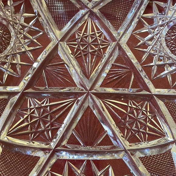 Vintage cut crystal starburst pattern bowl plate - Picture 4 of 10